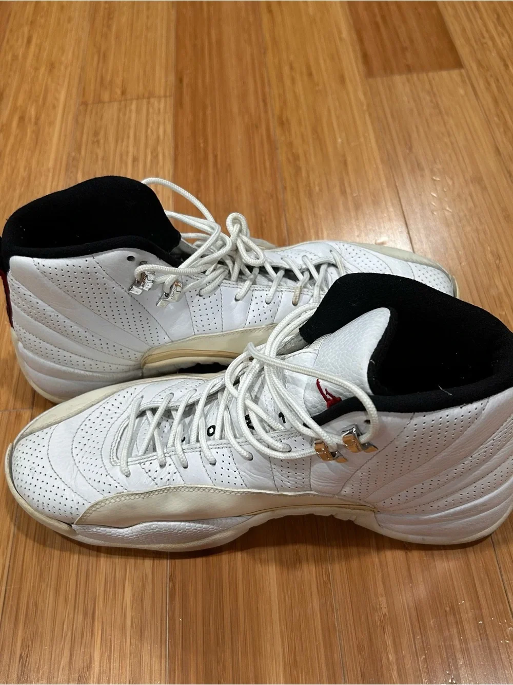 Air Jordan 12 Retro OVO White Gold Drake 873864-102 Men’s Size 10 Used
